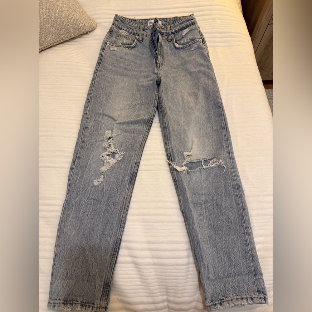 Zara jeans size 2